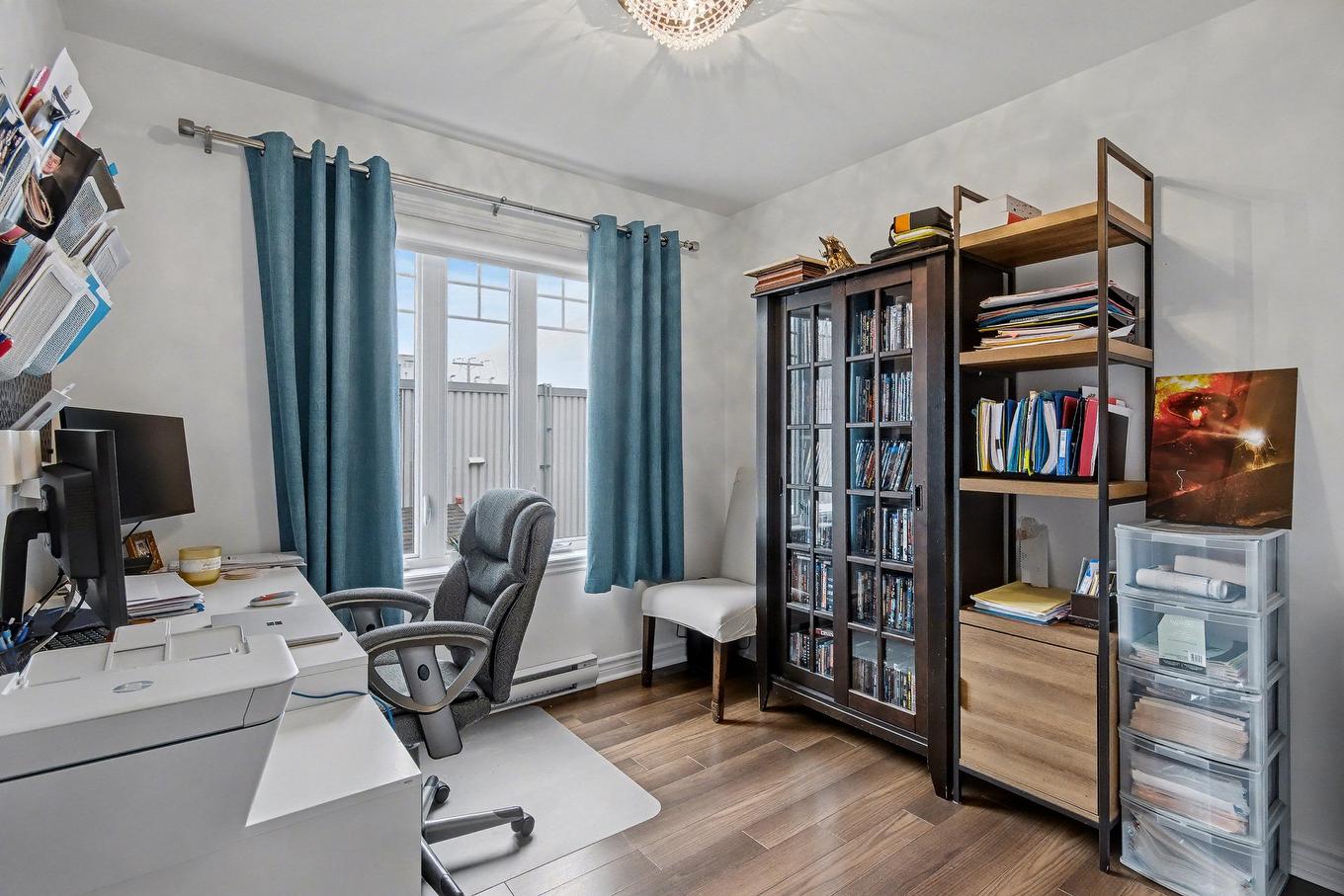 Chambre à coucher - 2-61 Rue Des Échevins, Saint-Jean-Sur-Richelieu, QC - Indoor Photo Showing Office