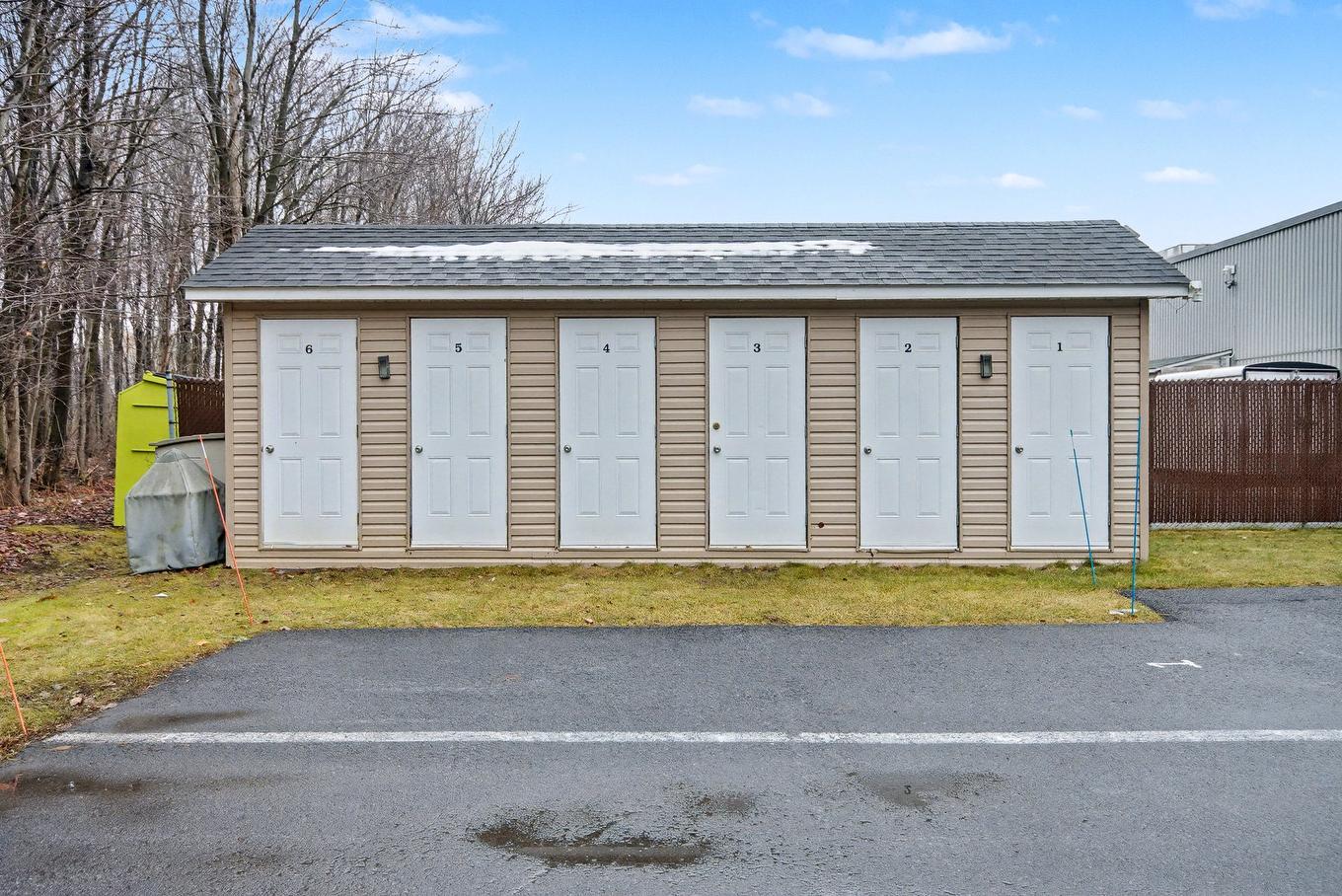 Remise - 2-61 Rue Des Échevins, Saint-Jean-Sur-Richelieu, QC - Outdoor