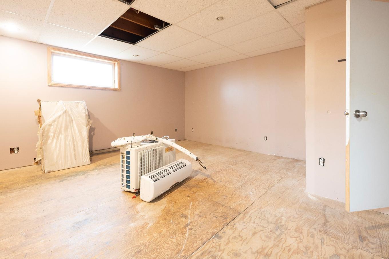 Living room - 39 Ch. Bourgeois, Les Îles-De-La-Madeleine, QC - Indoor Photo Showing Other Room