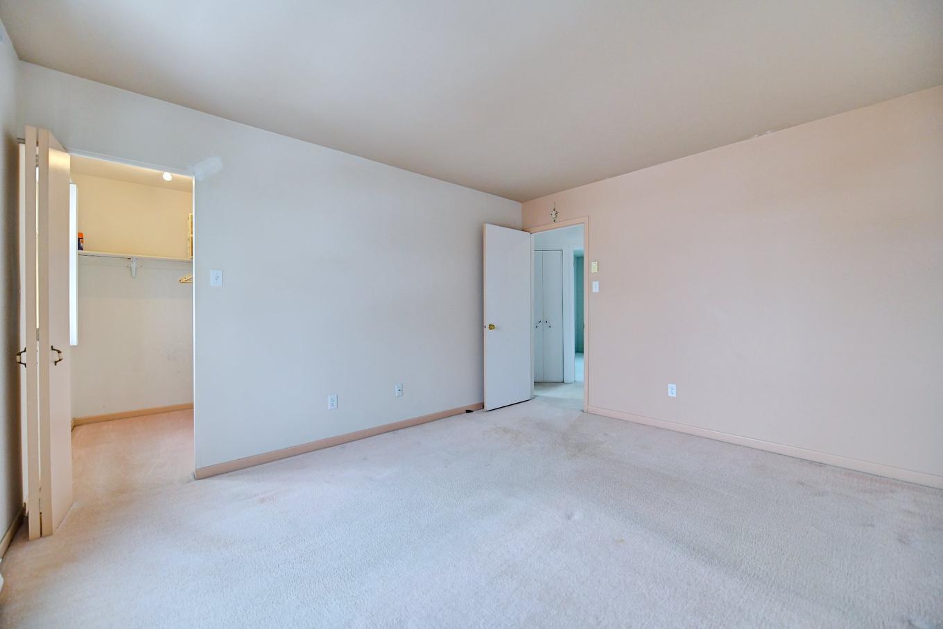 Chambre à coucher principale - 412 Rue Jean-Baptiste-Campeau, Saint-Eustache, QC - Indoor Photo Showing Other Room