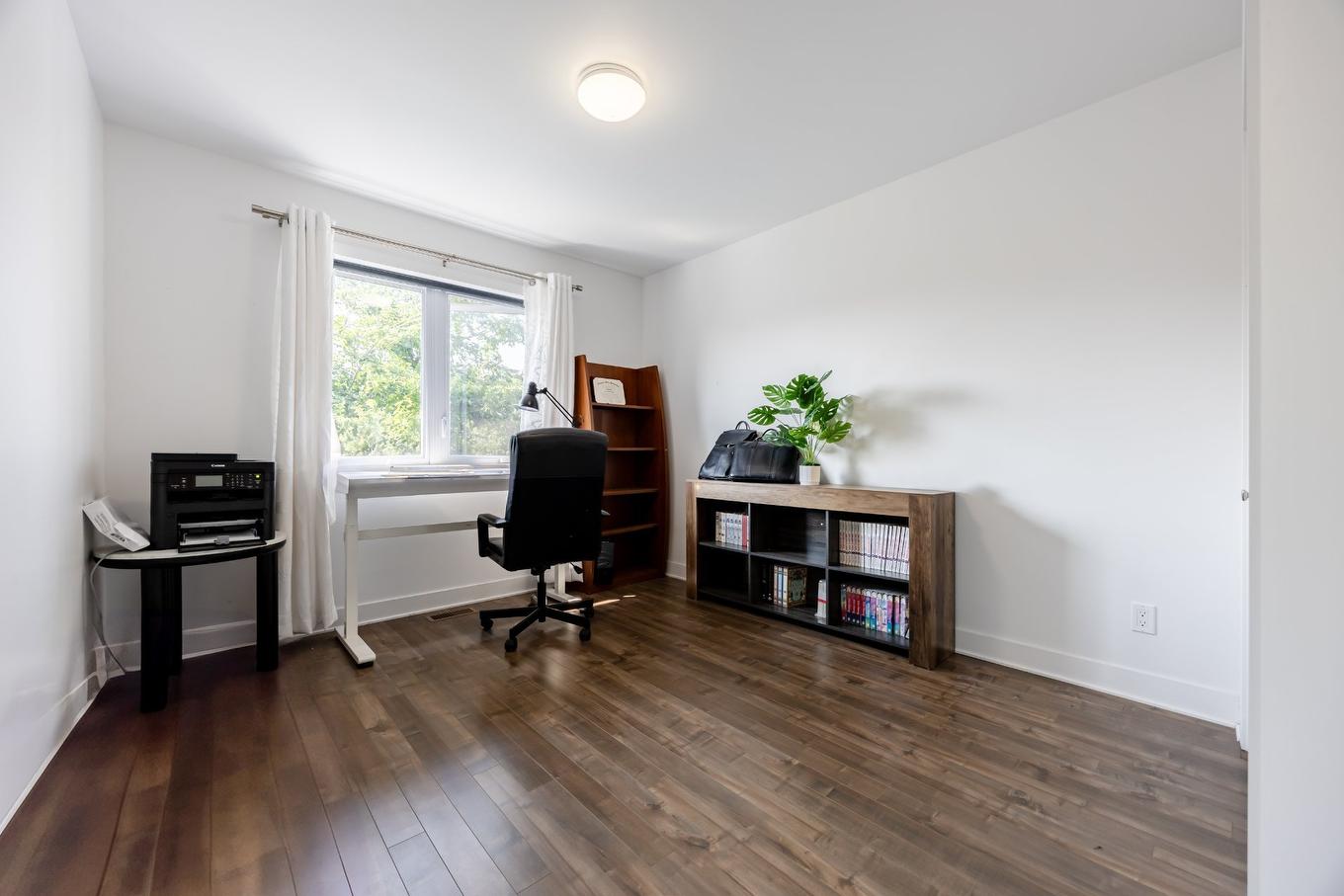 Bedroom - 5925 Rue Alexandre, Brossard, QC - Indoor Photo Showing Office