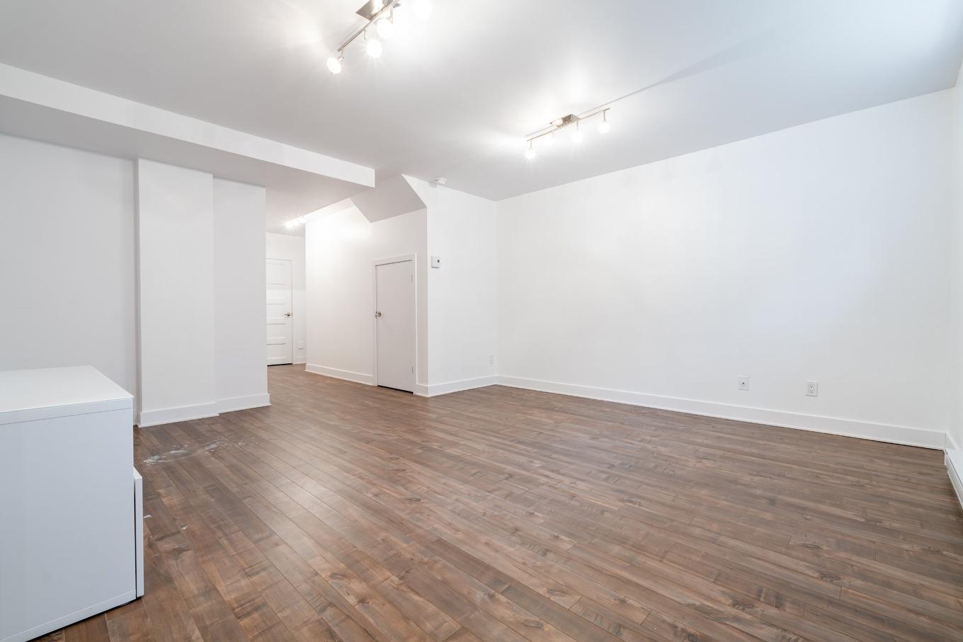 Family room - 5925 Rue Alexandre, Brossard, QC - Indoor Photo Showing Other Room