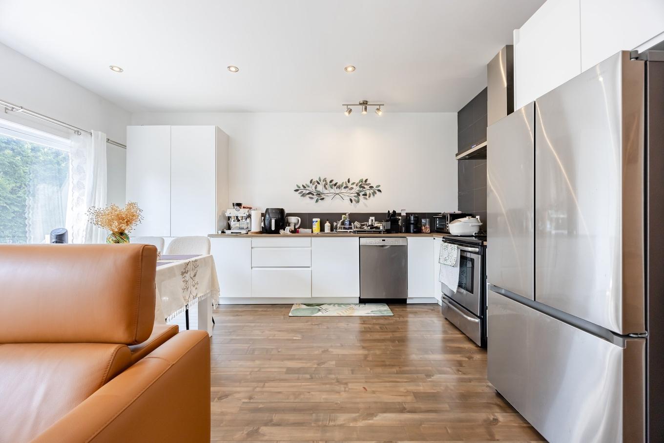 Kitchen - 5925 Rue Alexandre, Brossard, QC - Indoor Photo Showing Kitchen