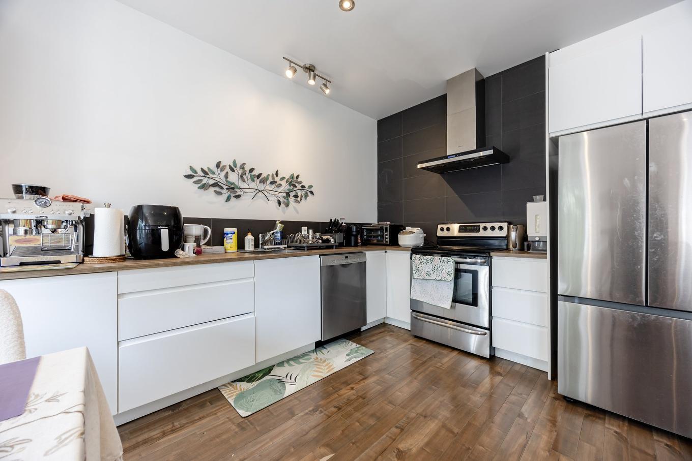 Kitchen - 5925 Rue Alexandre, Brossard, QC - Indoor Photo Showing Kitchen