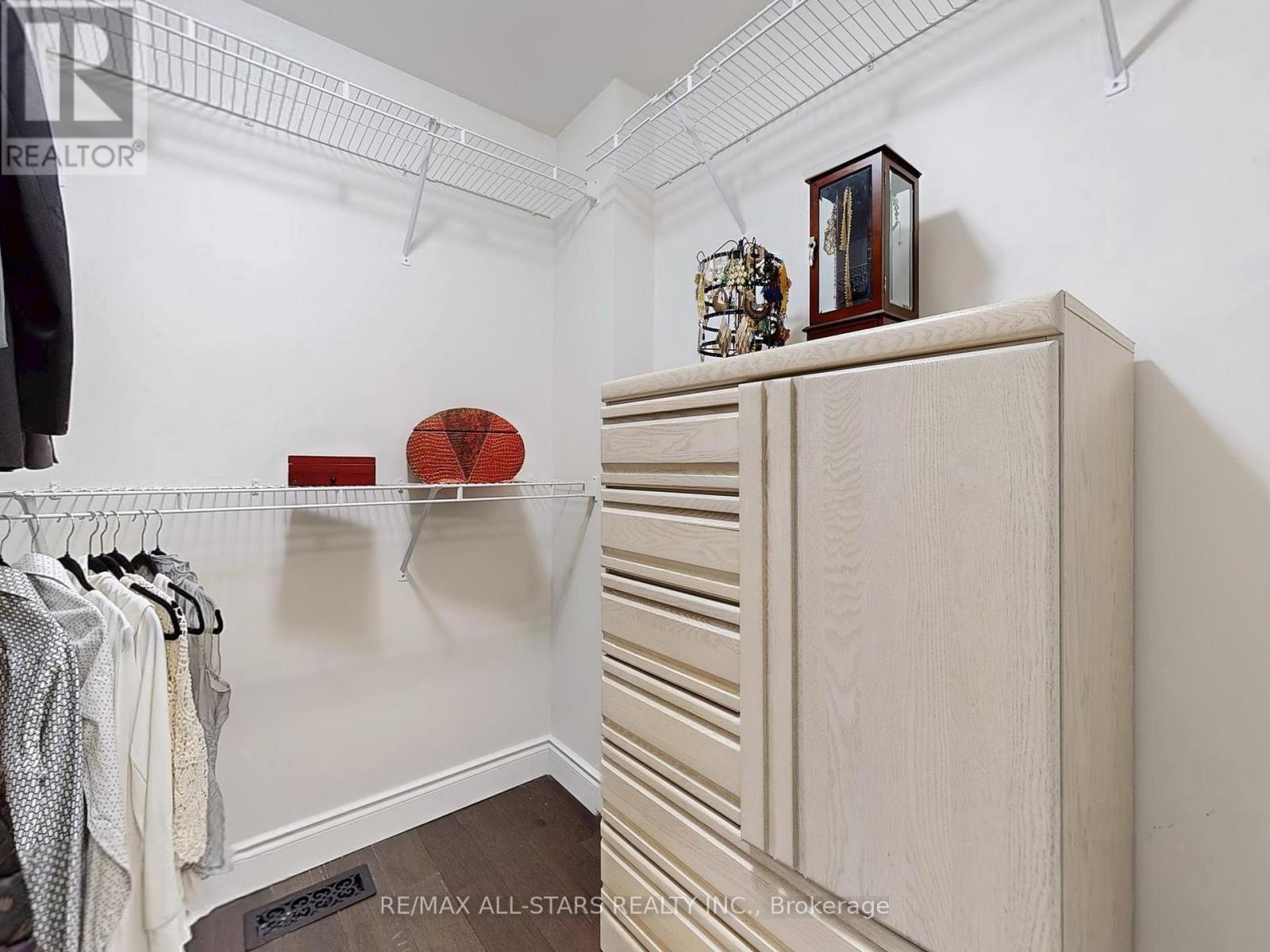 2 Yorkton Boulevard, Markham, ON - Indoor With Storage