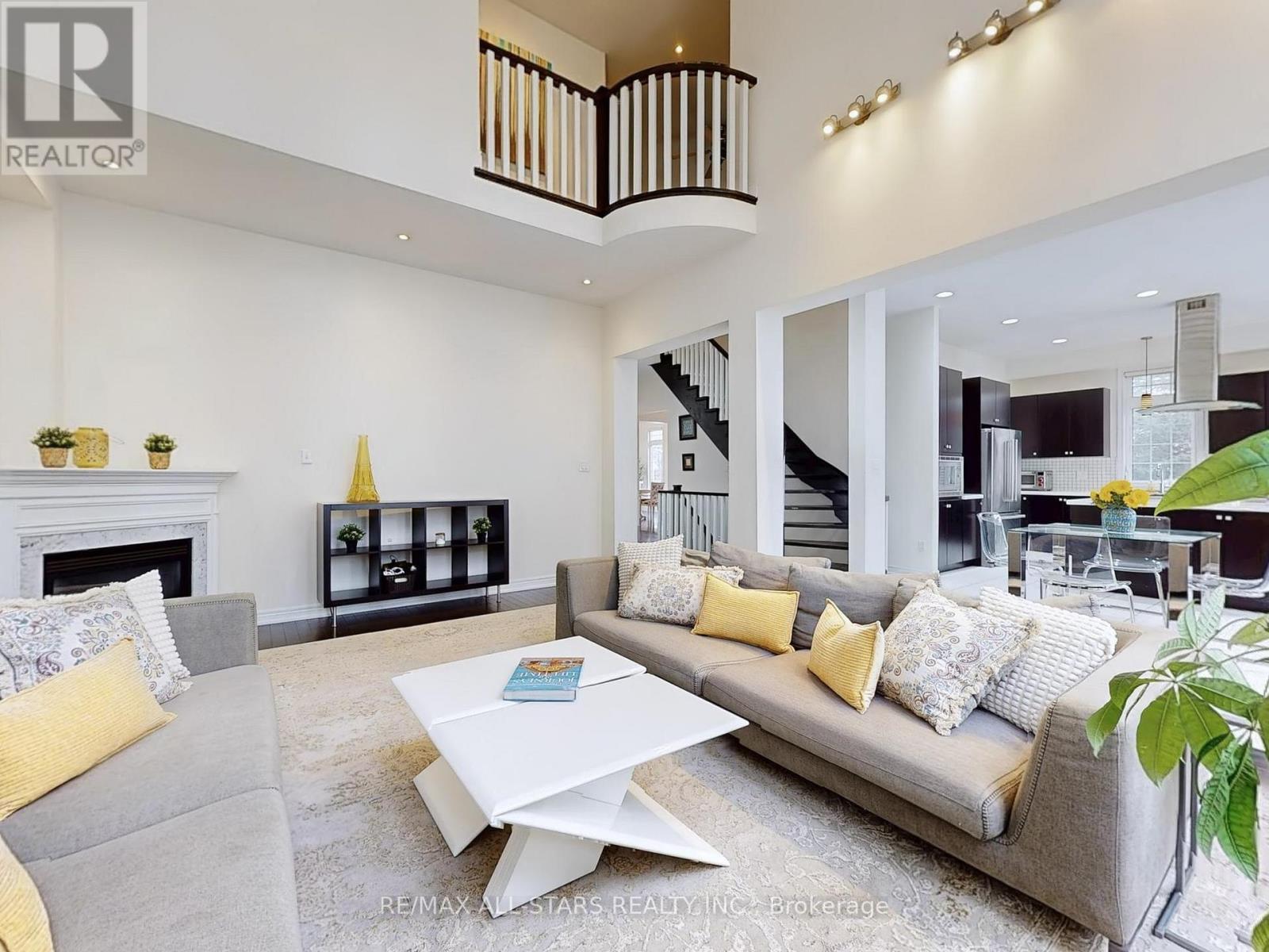 2 Yorkton Boulevard, Markham, ON - Indoor Photo Showing Living Room With Fireplace