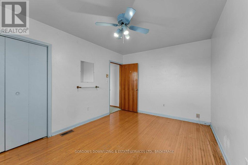 6 Metcalfe Avenue, Kingston (Central City West), ON - Indoor Photo Showing Other Room