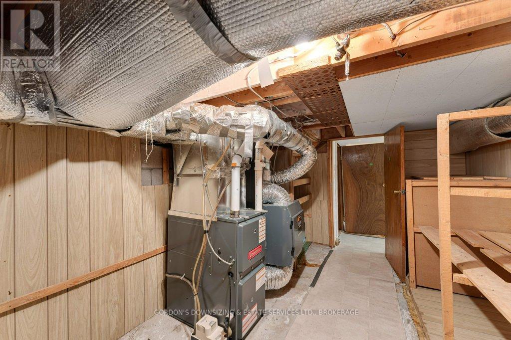 6 Metcalfe Avenue, Kingston (Central City West), ON - Indoor Photo Showing Basement