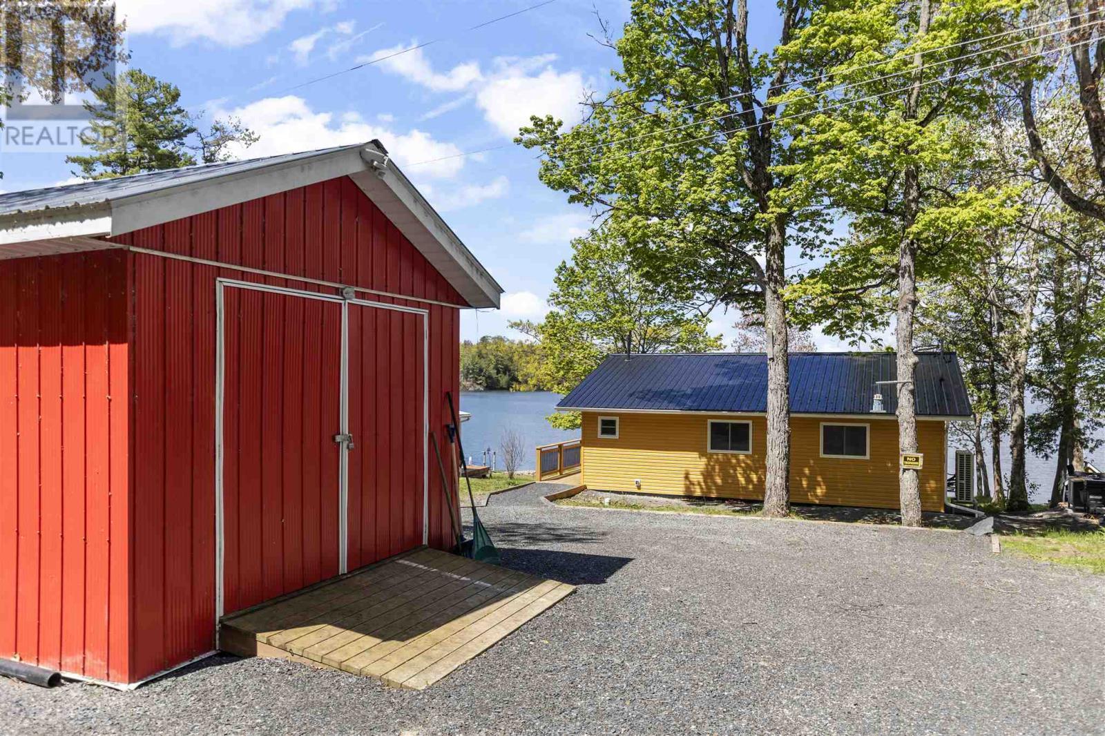 650B Sunset Beach Rd, Huron Shores, ON - Outdoor