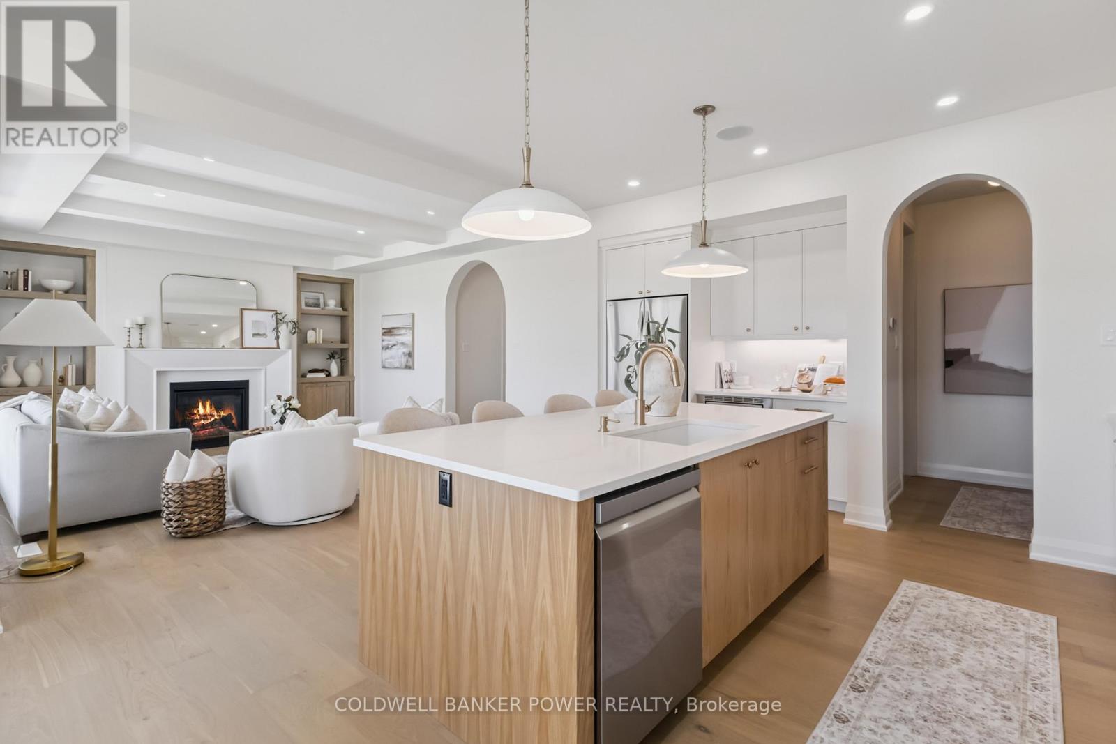 3147 Gillespie Trail, London South (South V), ON - Indoor Photo Showing Kitchen With Fireplace
