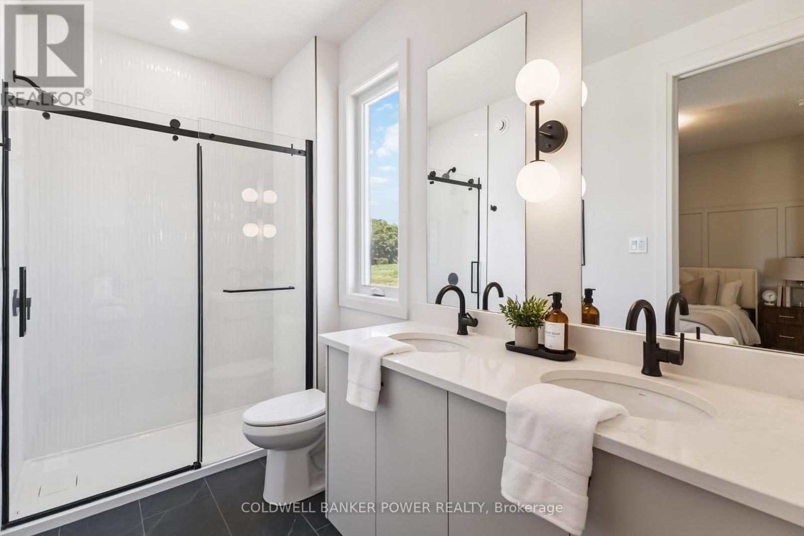 3147 Gillespie Trail, London South (South V), ON - Indoor Photo Showing Bathroom