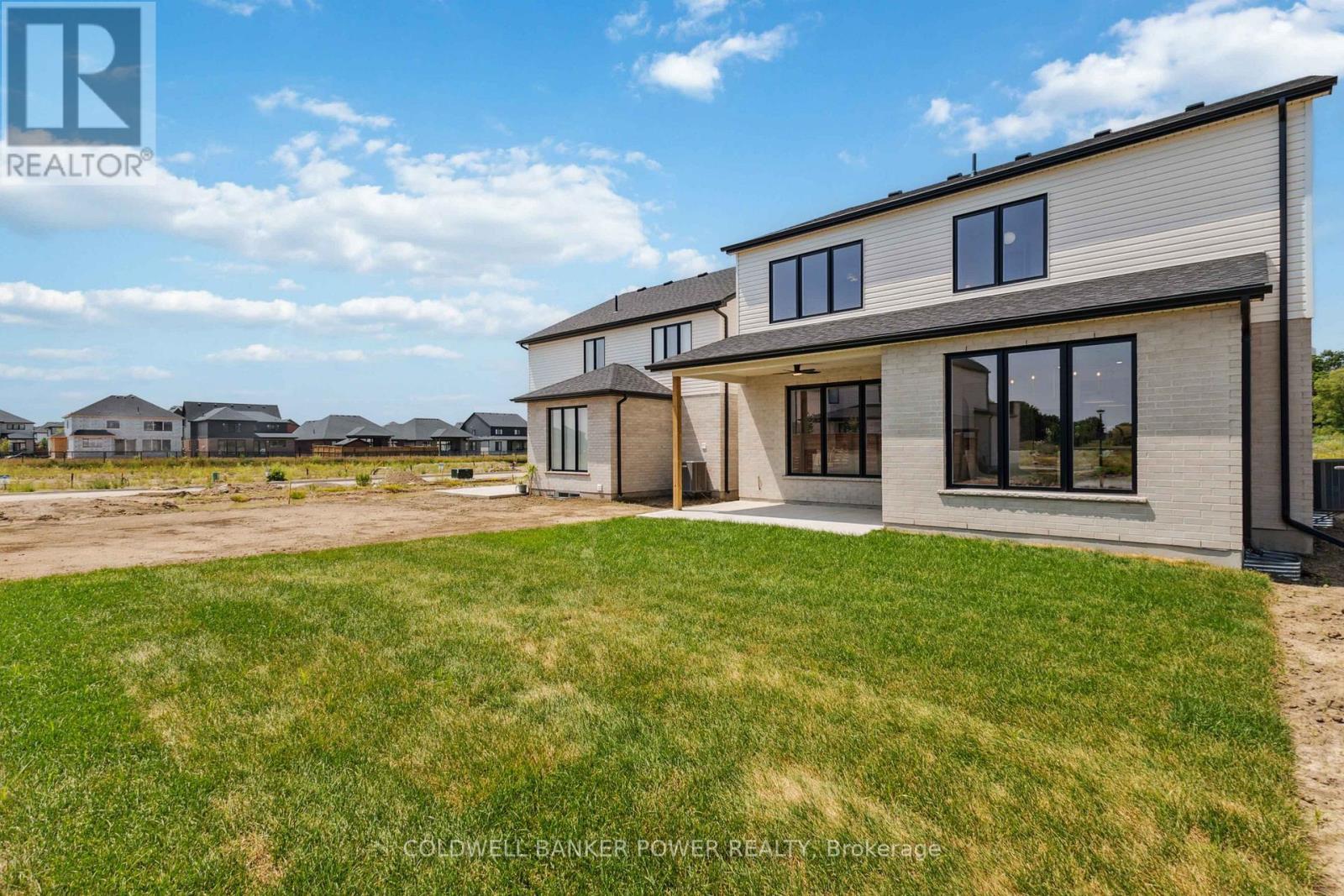 3147 Gillespie Trail, London South (South V), ON - Outdoor