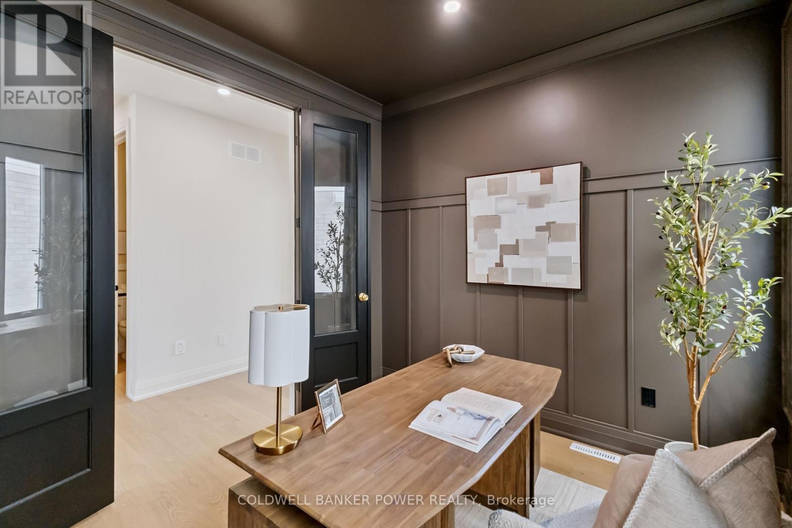 3147 Gillespie Trail, London South (South V), ON - Indoor