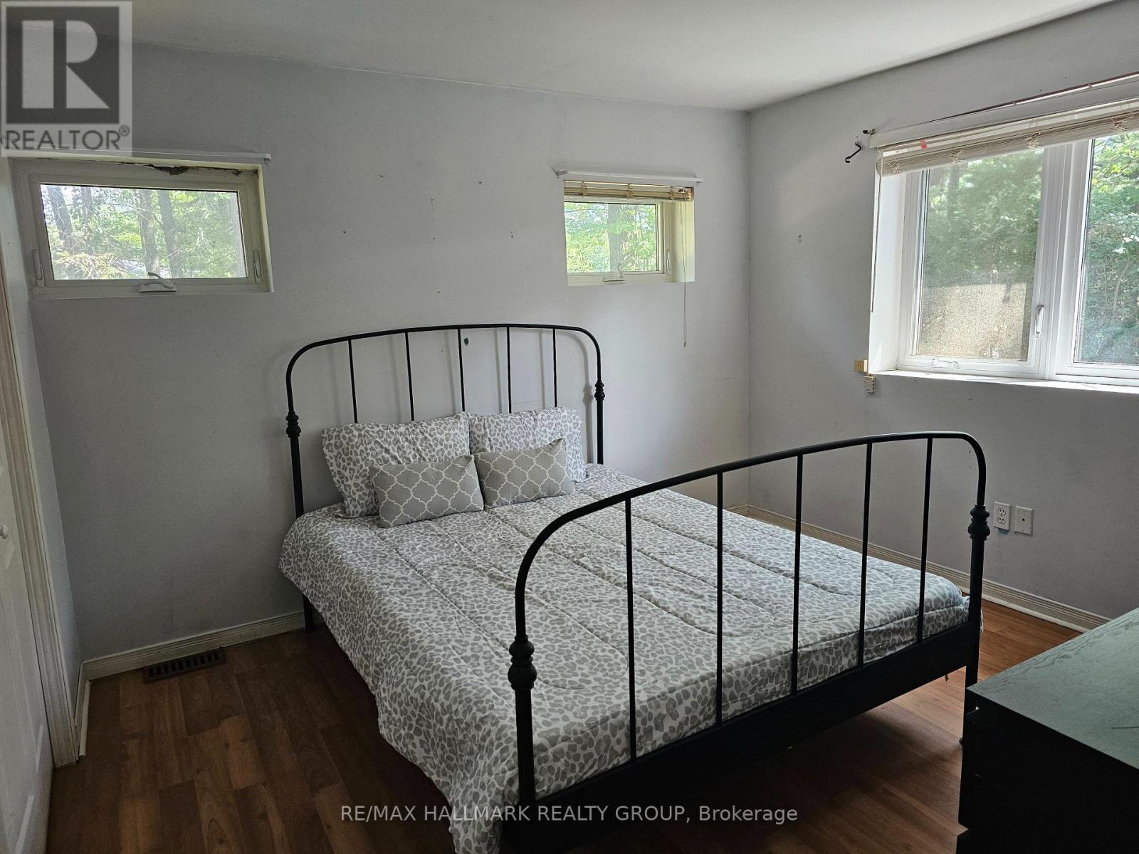 155 Macmillan Lane, Ottawa, ON - Indoor Photo Showing Bedroom