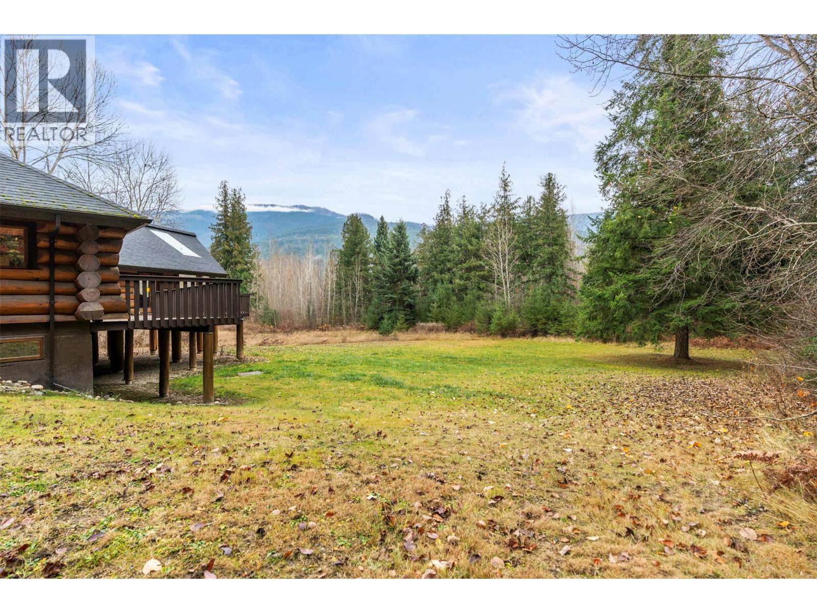 1703 Hillier Road, Sicamous, BC - Outdoor