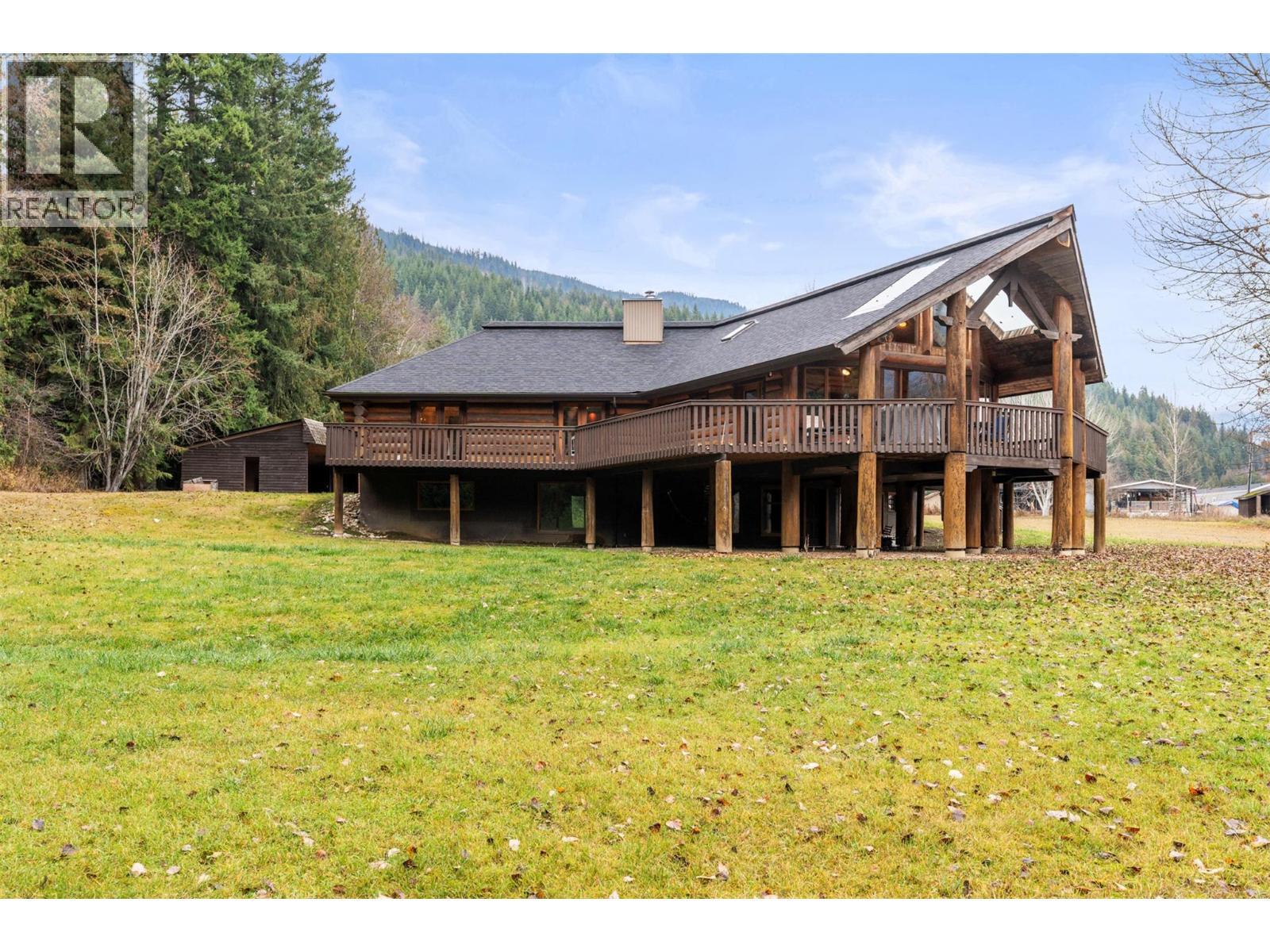 1703 Hillier Road, Sicamous, BC - Outdoor With Deck Patio Veranda