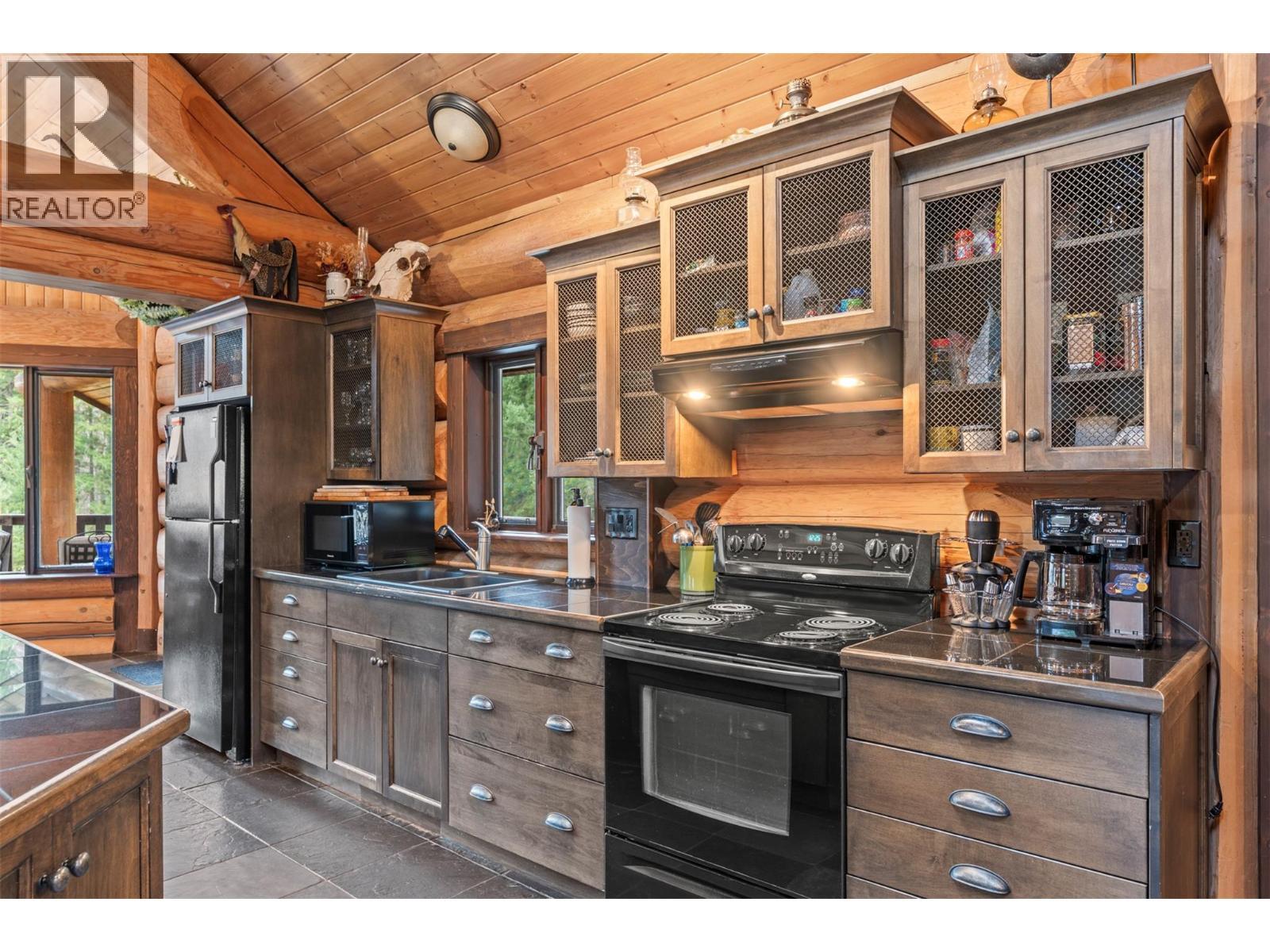 1703 Hillier Road, Sicamous, BC - Indoor Photo Showing Kitchen With Double Sink