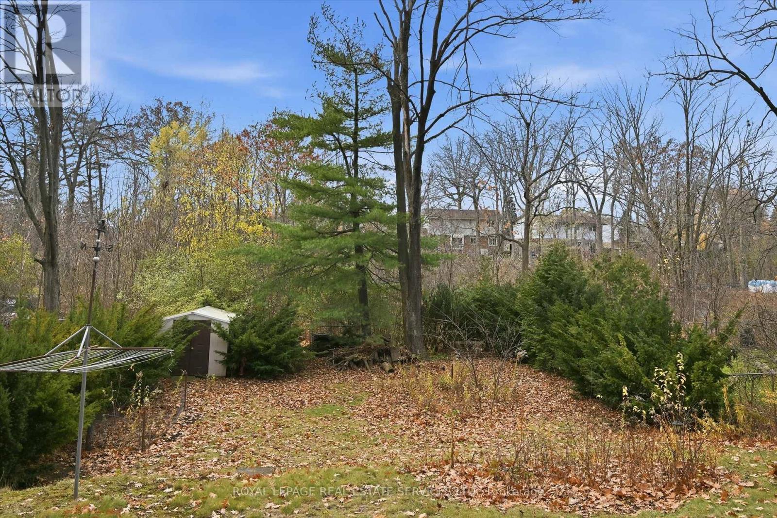 Fully Fenced Yard Backing onto Appleby Creek - 5089 Meadowhill Road, Burlington, ON - Outdoor With View