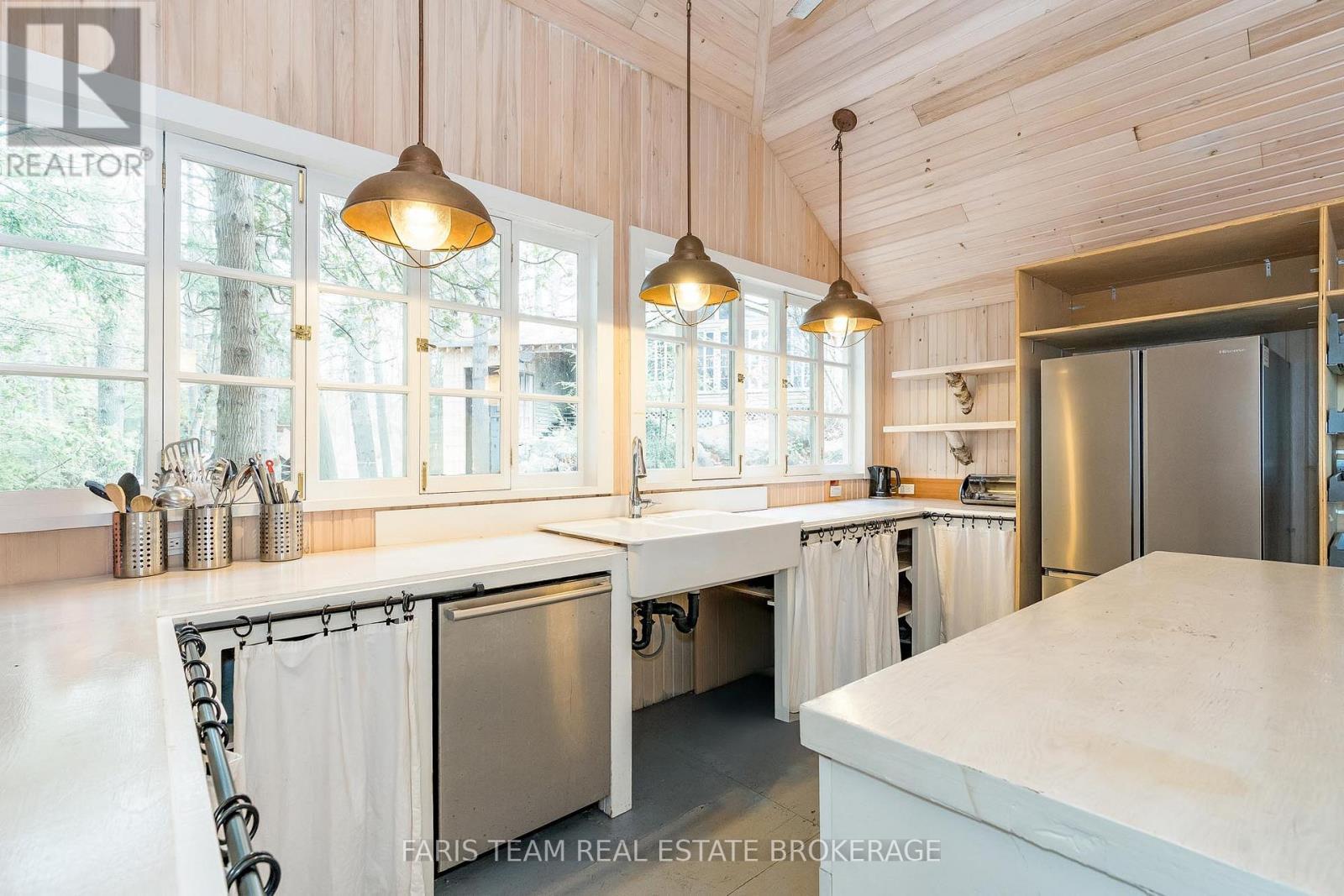 29 Island 26 Lm, Gravenhurst, ON