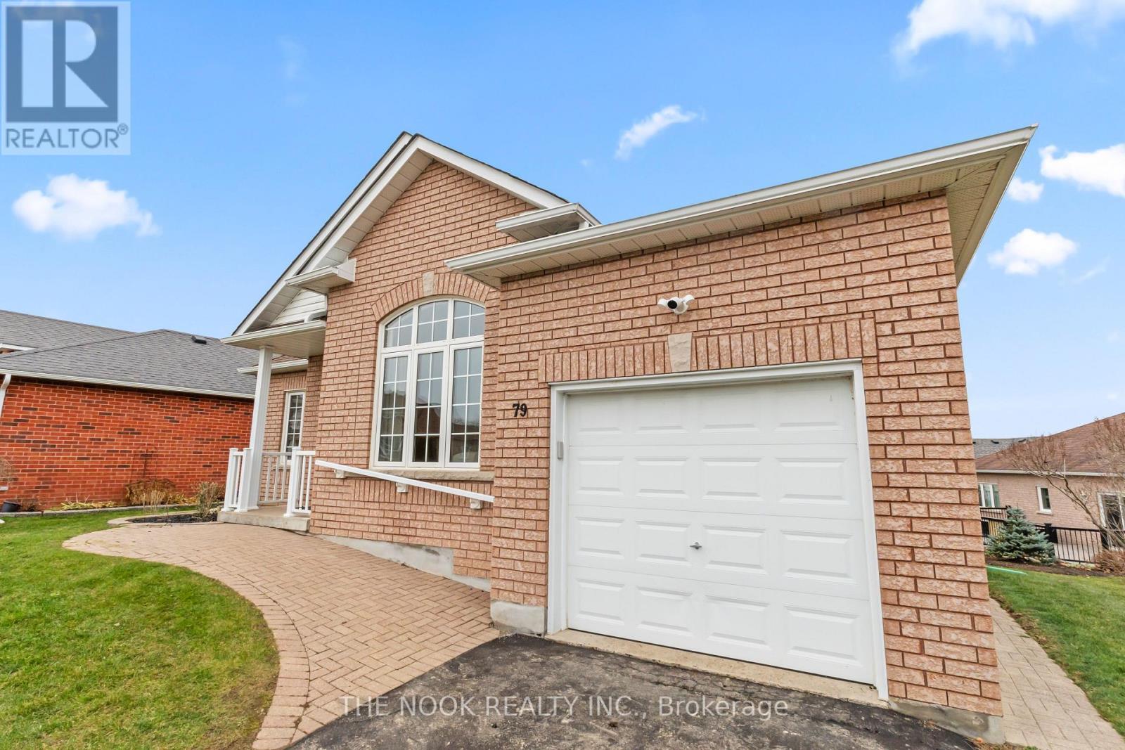 79 South Garden Court, Scugog (Port Perry), ON - Outdoor With Exterior