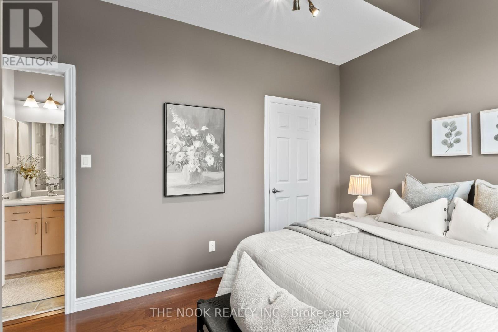 79 South Garden Court, Scugog (Port Perry), ON - Indoor Photo Showing Bedroom