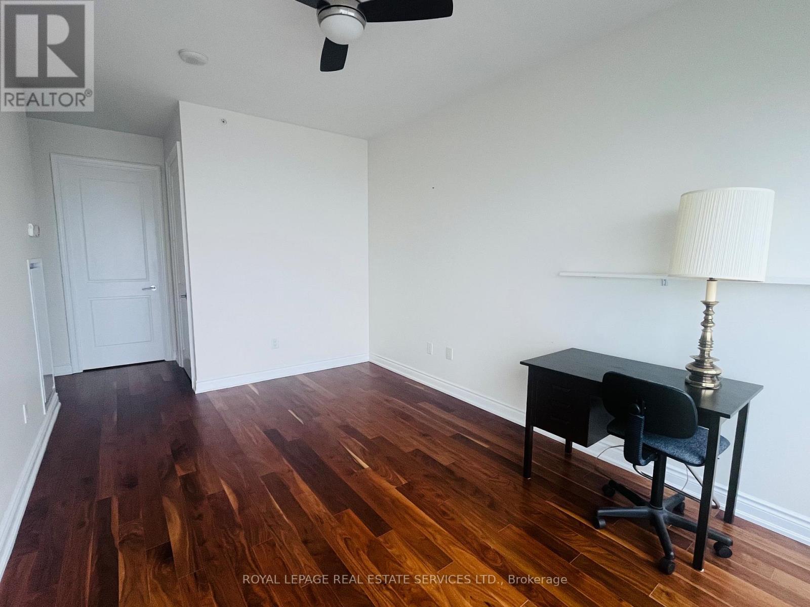 6514 - 388 Yonge Street, Toronto, ON - Indoor Photo Showing Other Room