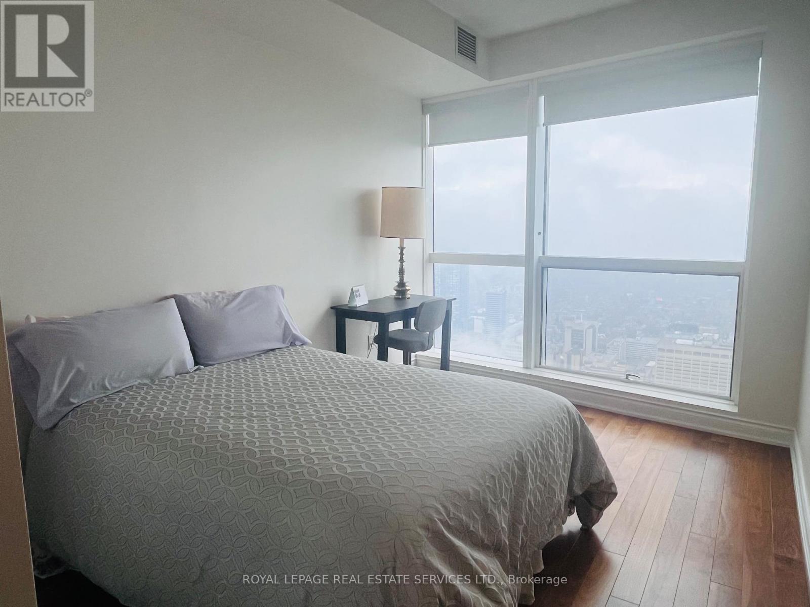 6514 - 388 Yonge Street, Toronto, ON - Indoor Photo Showing Bedroom
