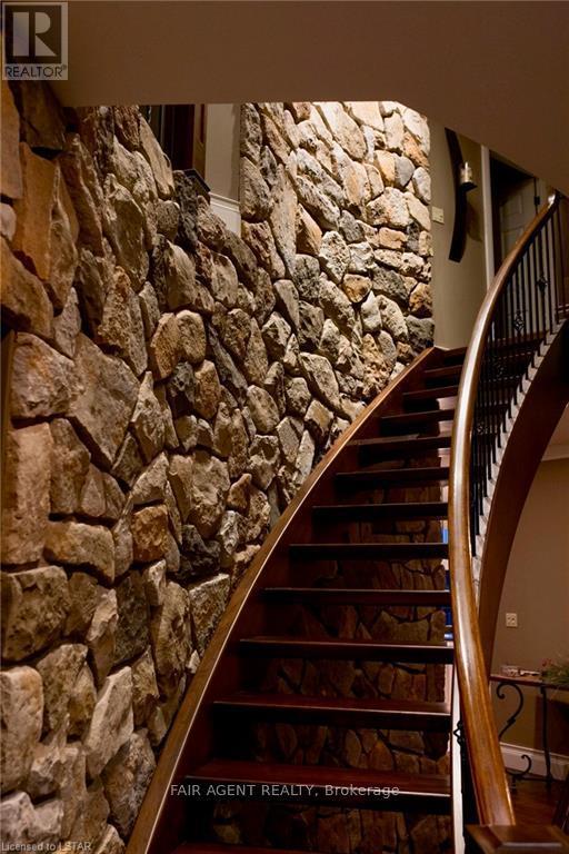 10 Mill Road, Parry Sound Remote Area (Port Loring), ON - Indoor Photo Showing Other Room