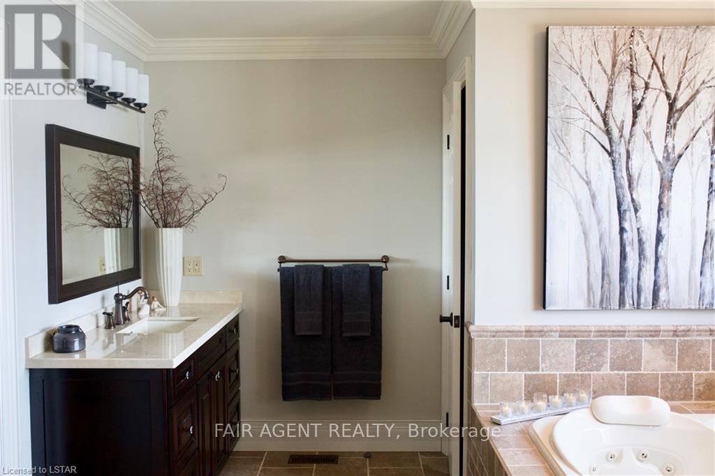10 Mill Road, Parry Sound Remote Area (Port Loring), ON - Indoor Photo Showing Bathroom