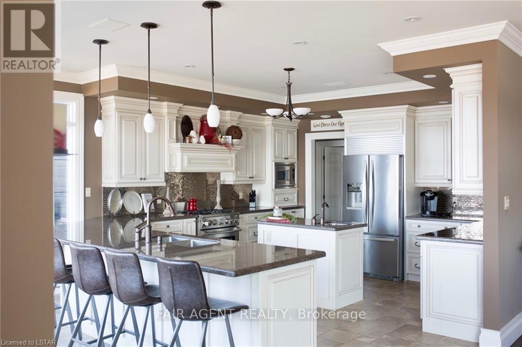 10 Mill Road, Parry Sound Remote Area (Port Loring), ON - Indoor Photo Showing Other Room