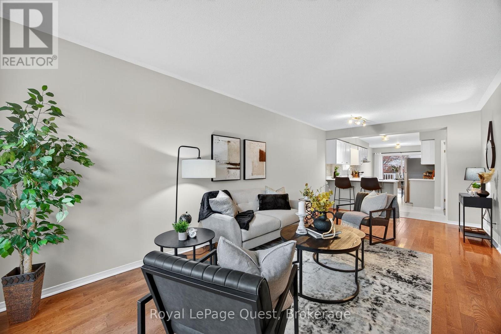42 Jordon Crescent, Orillia, ON - Indoor Photo Showing Living Room