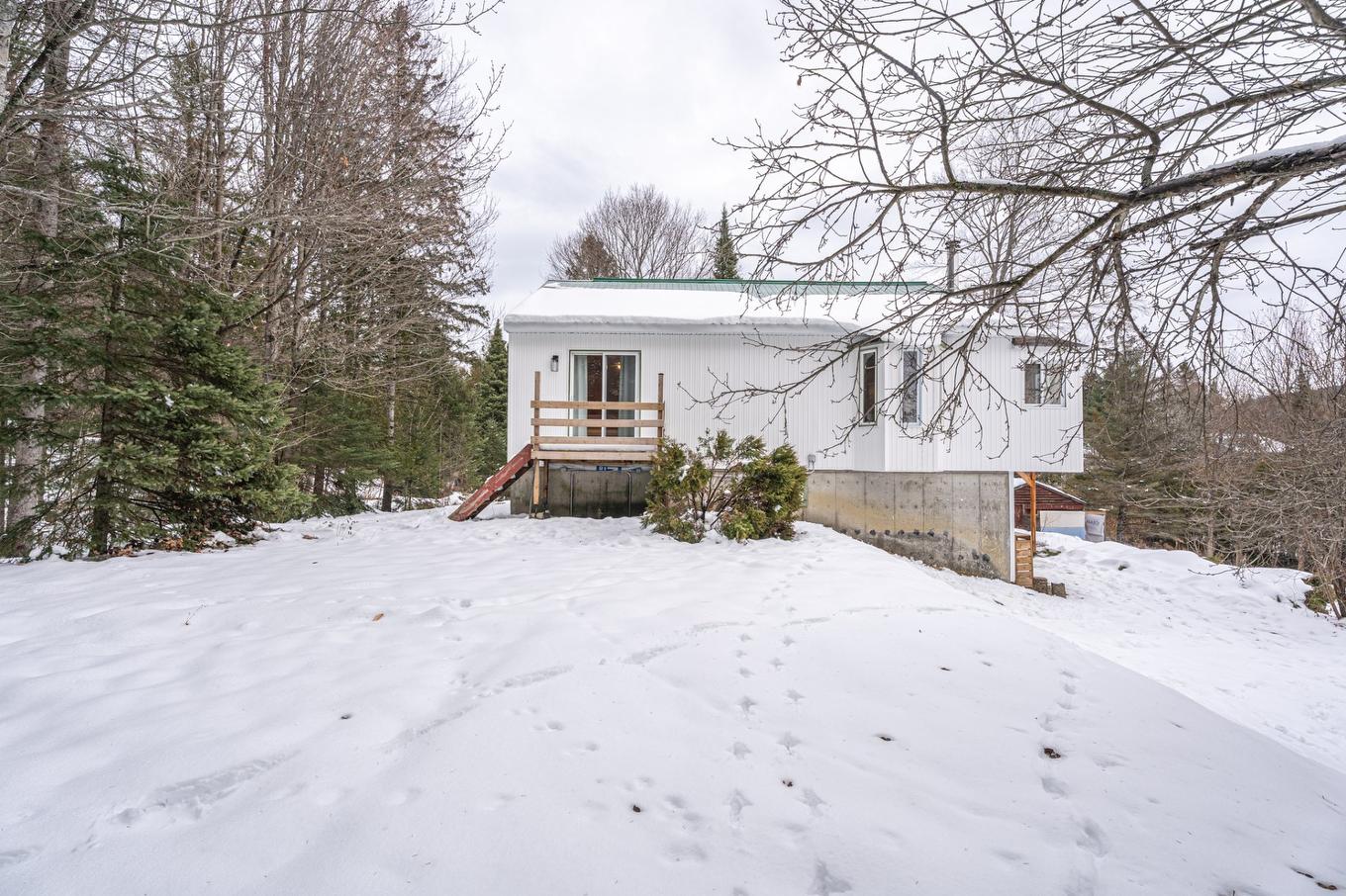 Back facade - 670 Rue Des Maisonnettes, Sainte-Adèle, QC - Outdoor