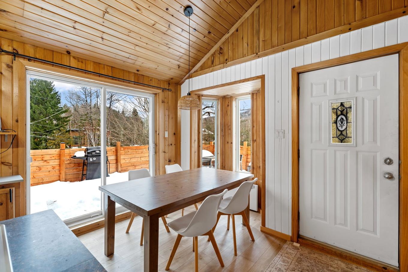 Dining room - 670 Rue Des Maisonnettes, Sainte-Adèle, QC - Indoor Photo Showing Dining Room