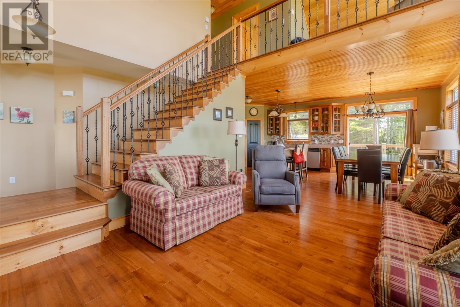 15 Amber Drive, Whitbourne, NL - Indoor Photo Showing Living Room