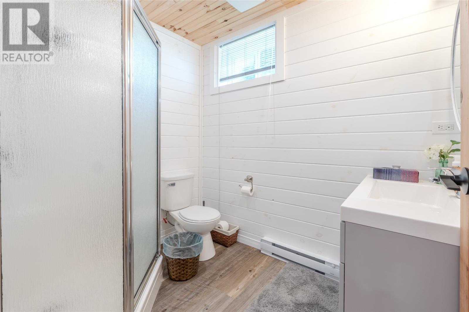 15 Amber Drive, Whitbourne, NL - Indoor Photo Showing Bathroom