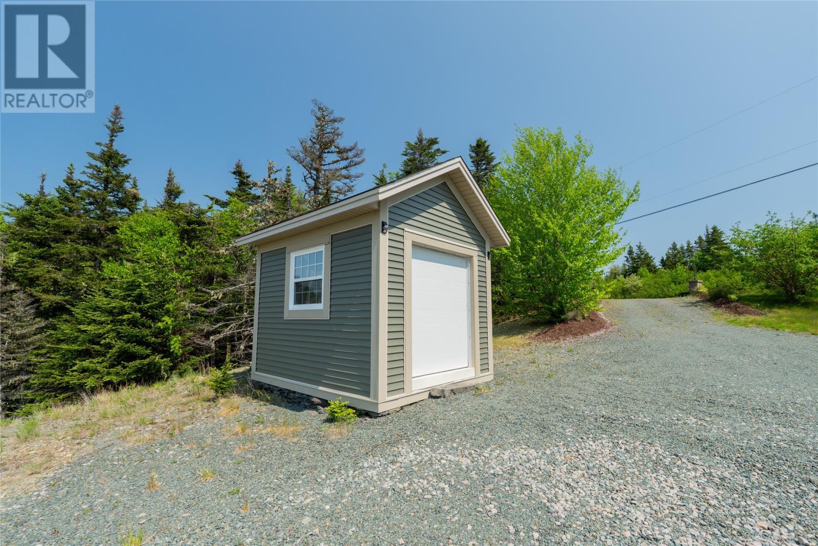 15 Amber Drive, Whitbourne, NL - Outdoor