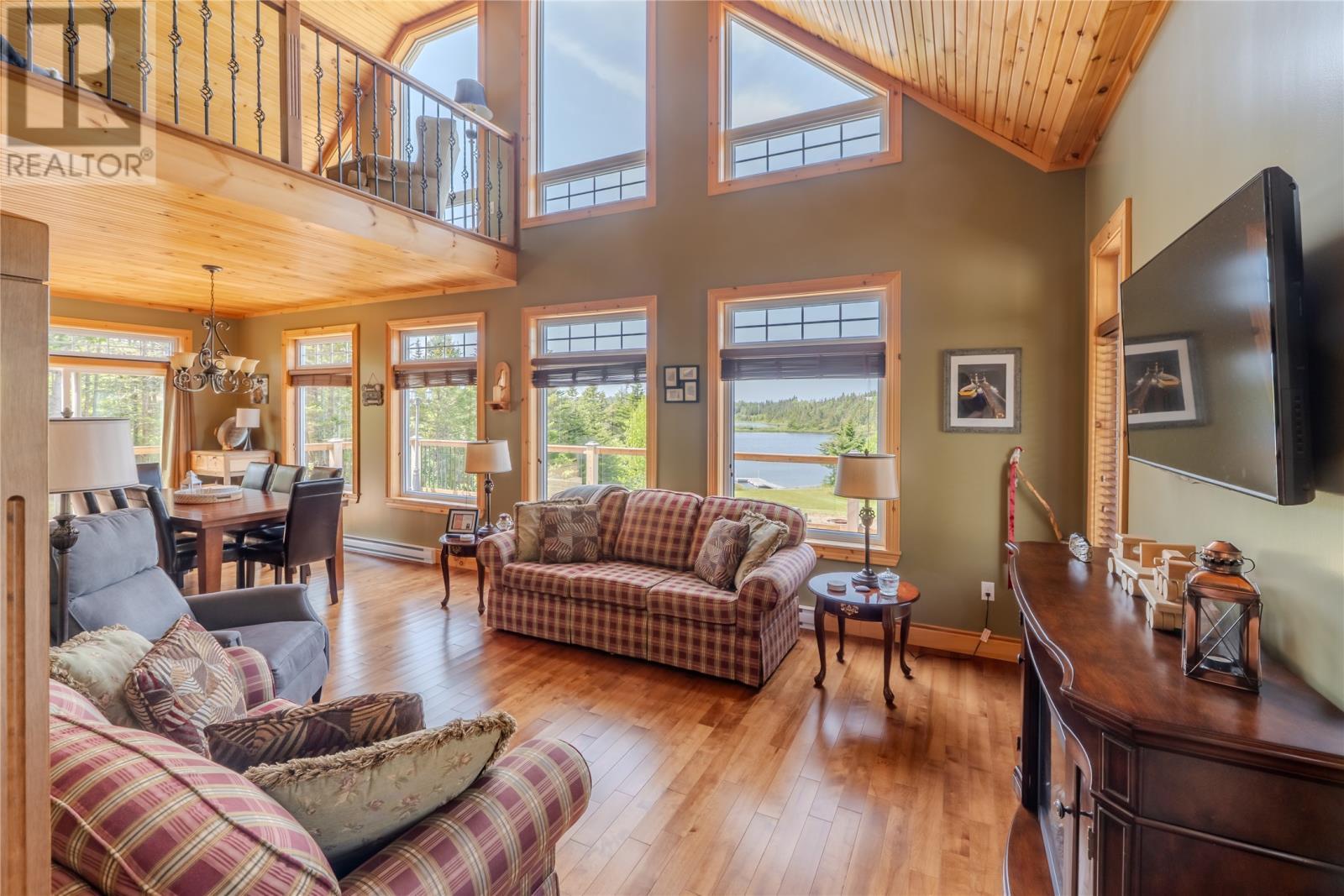 15 Amber Drive, Whitbourne, NL - Indoor Photo Showing Living Room