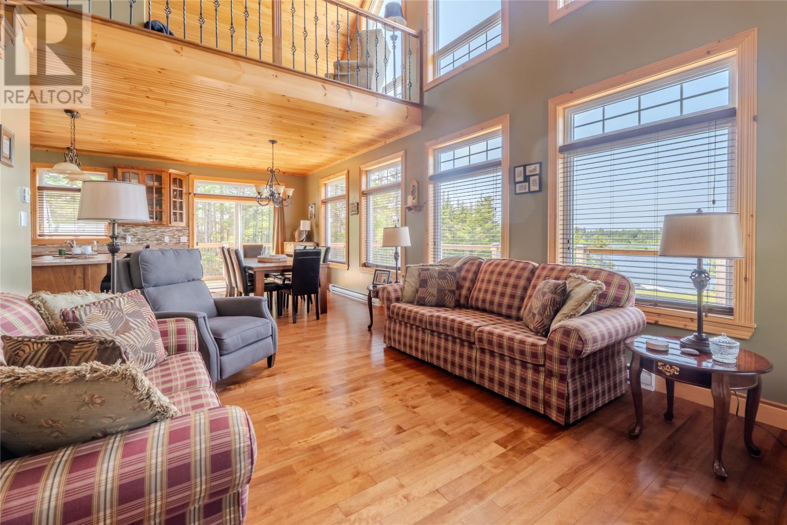 15 Amber Drive, Whitbourne, NL - Indoor Photo Showing Living Room