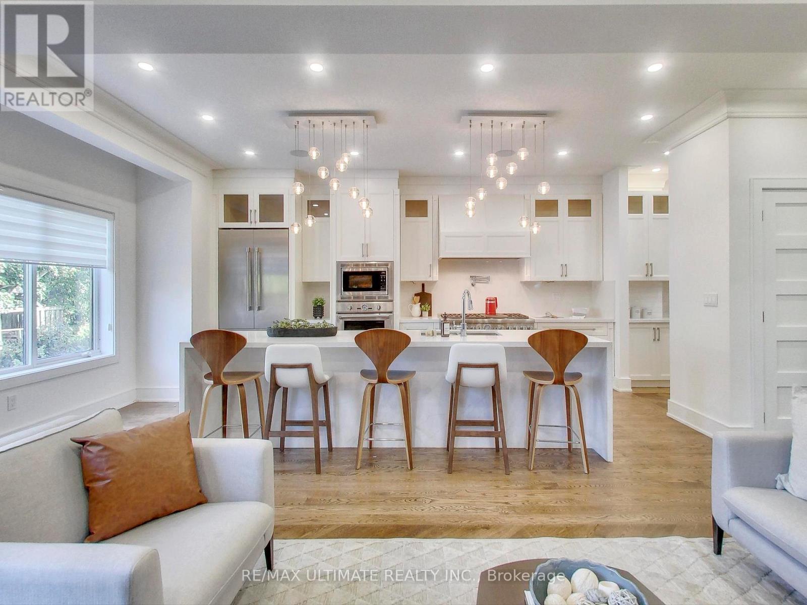 35 Fleming Crescent, Toronto, ON - Indoor