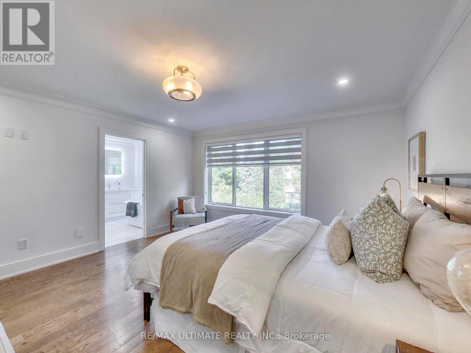 35 Fleming Crescent, Toronto, ON - Indoor Photo Showing Bedroom