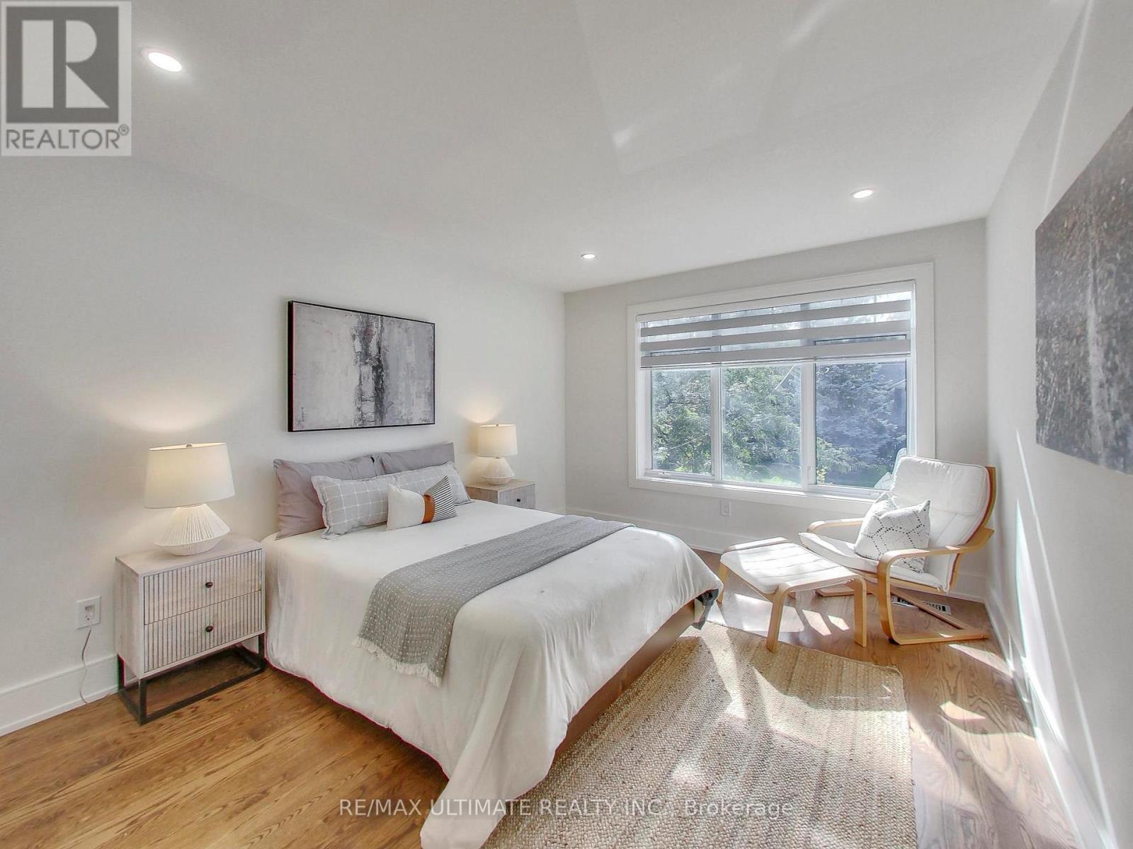 35 Fleming Crescent, Toronto, ON - Indoor Photo Showing Bedroom
