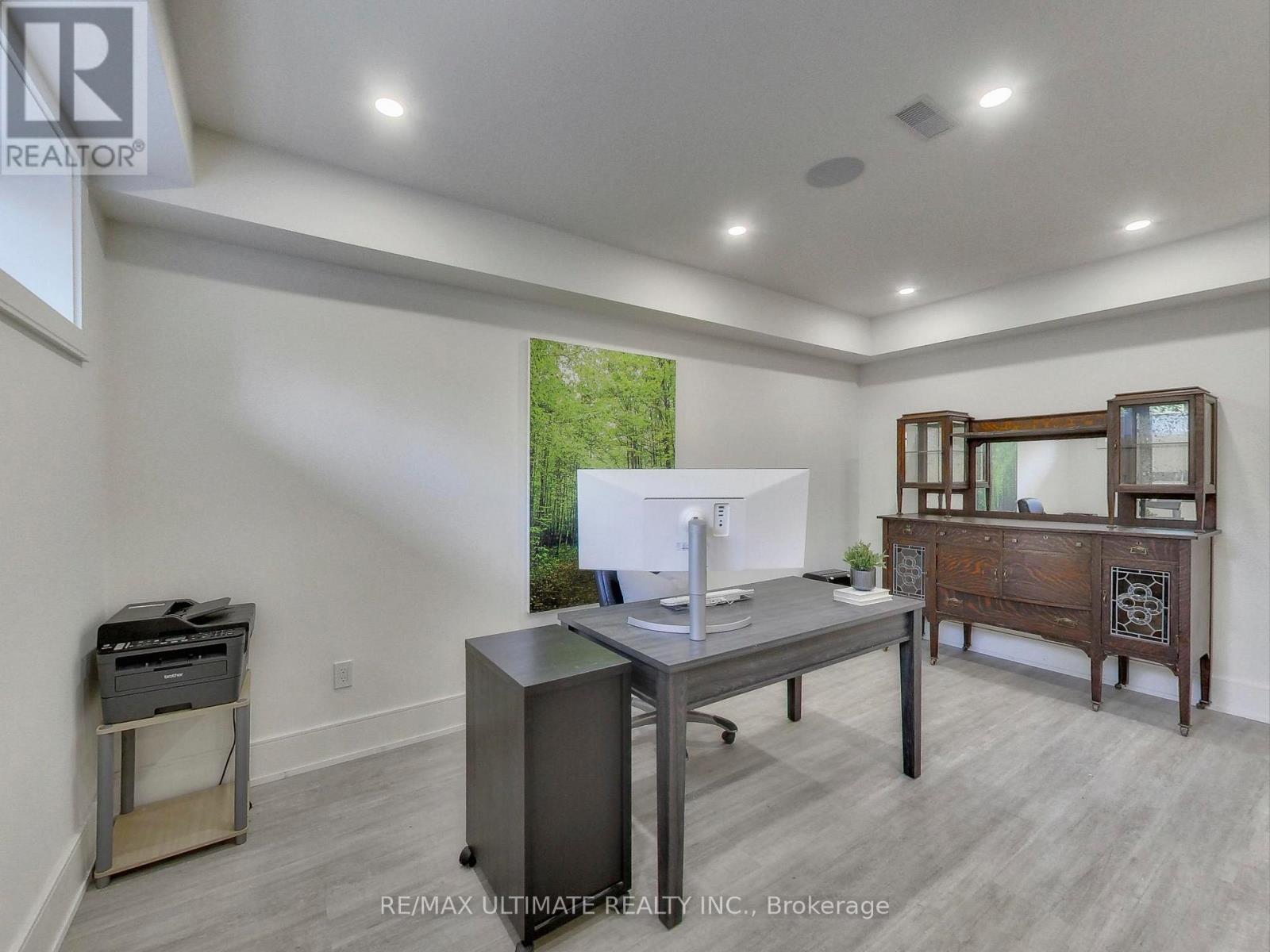 35 Fleming Crescent, Toronto, ON - Indoor