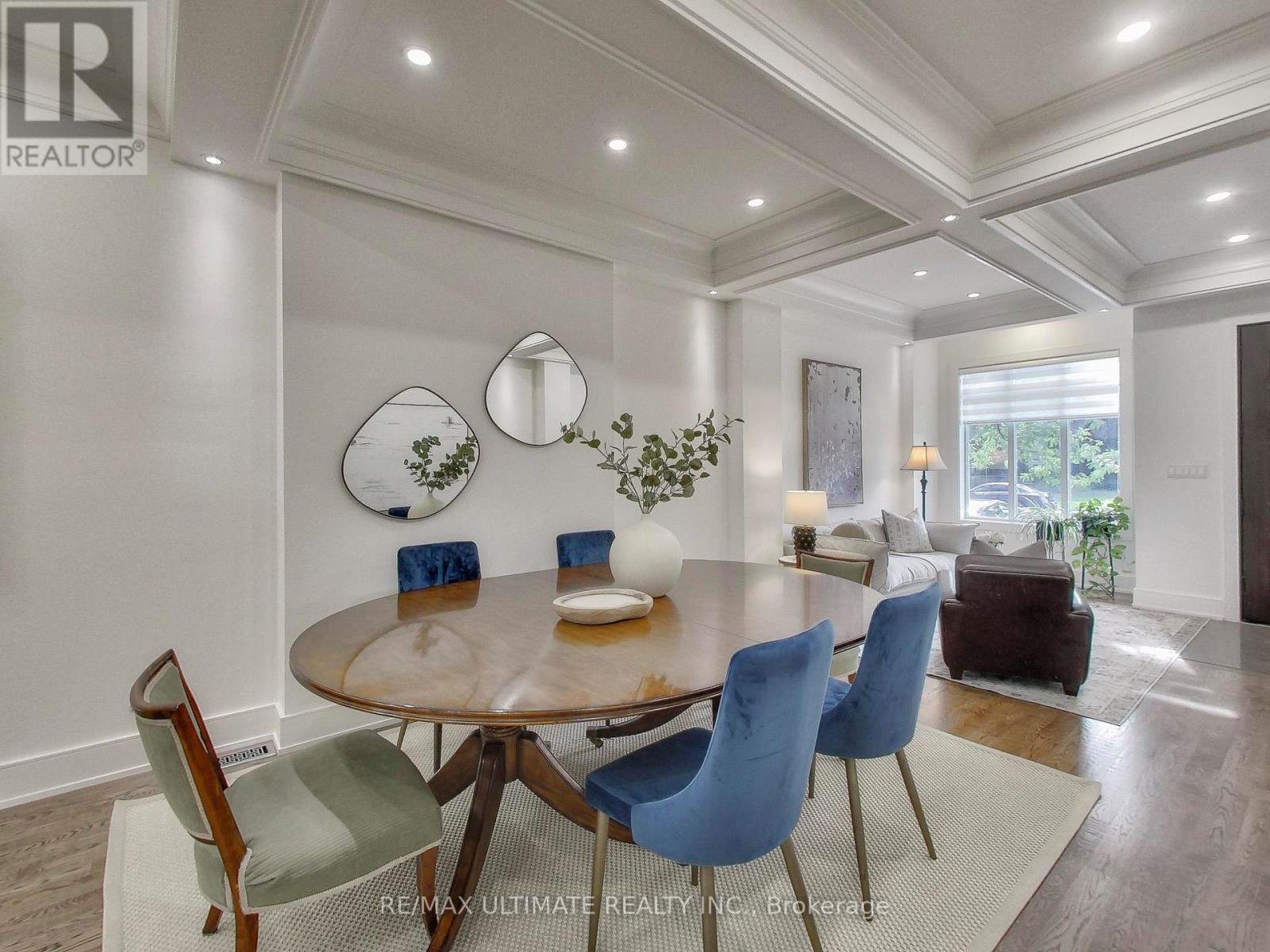 35 Fleming Crescent, Toronto, ON - Indoor Photo Showing Dining Room