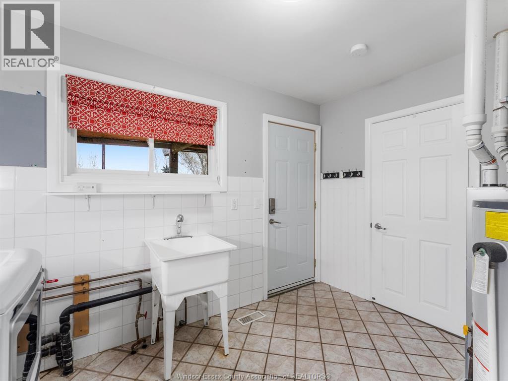 3438 Manning, Tecumseh, ON - Indoor