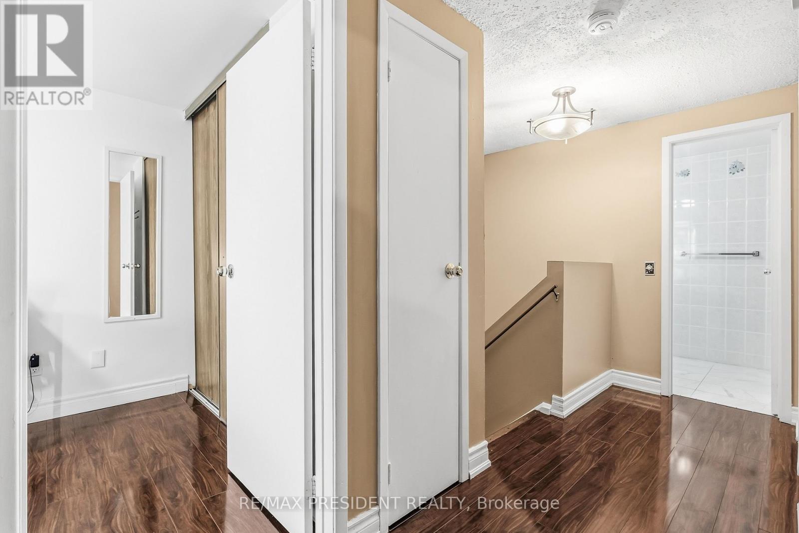 6593 Edenwood Drive, Mississauga, ON - Indoor Photo Showing Other Room