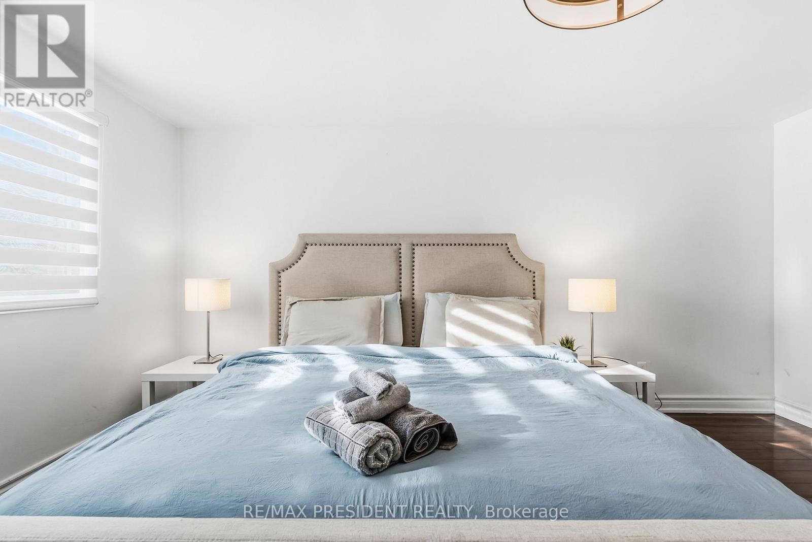 6593 Edenwood Drive, Mississauga, ON - Indoor Photo Showing Bedroom