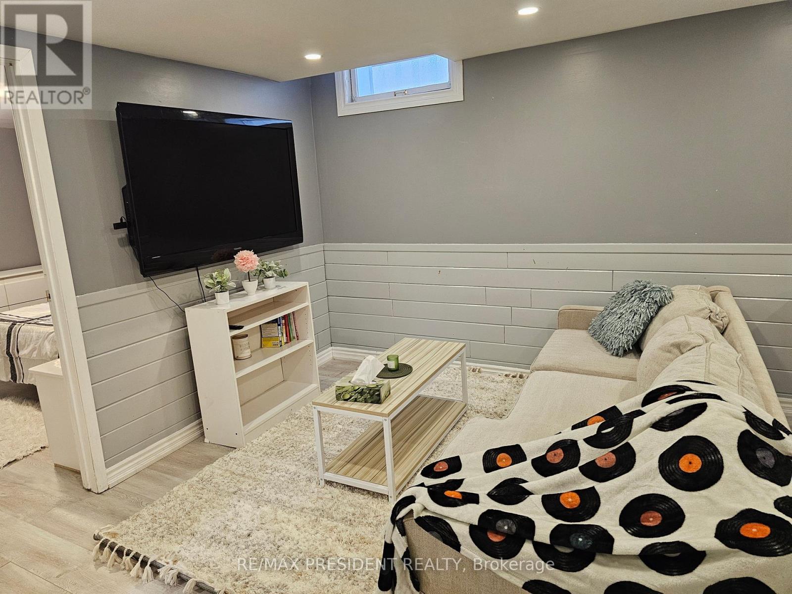 6593 Edenwood Drive, Mississauga, ON - Indoor