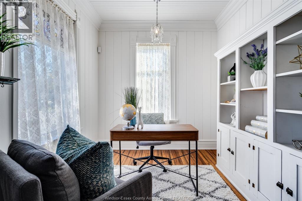 20 Division Street South, Kingsville, ON