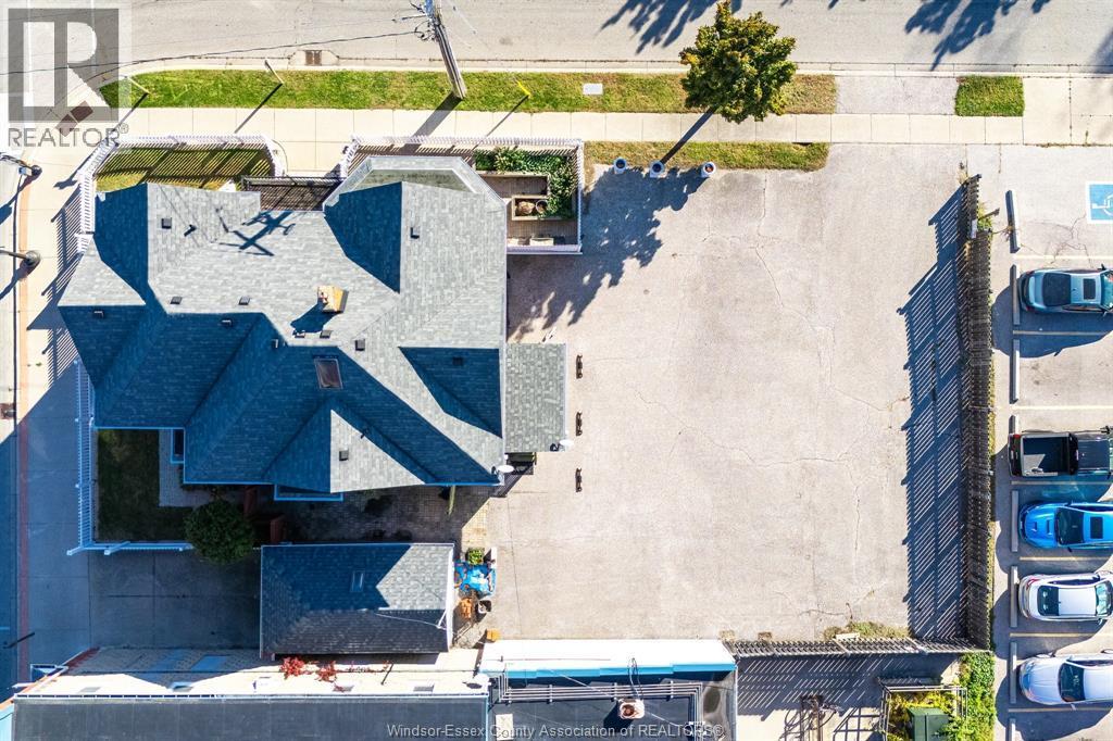 20 Division Street South, Kingsville, ON