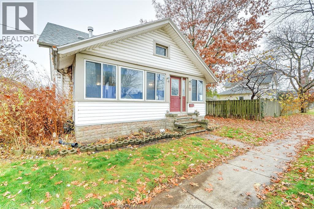 18 Montgomery, Leamington, ON - Outdoor